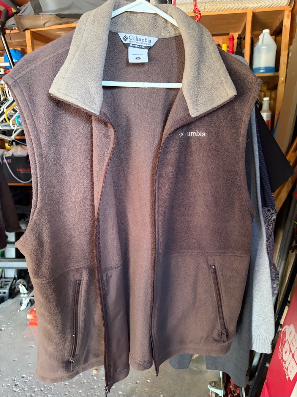 Columbia Brown Two-Tone Fleece Vest